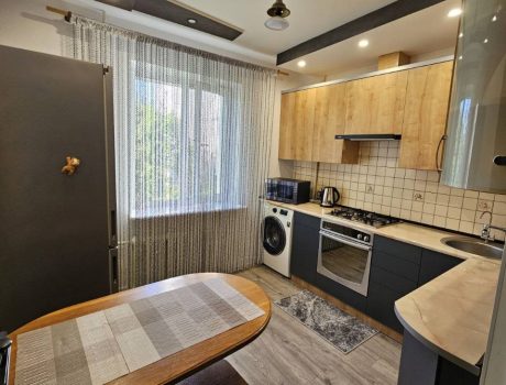 Оренда 3 кімнати 72 кв. м. Проскурівського Підпілля (Гречани) Хмельницький
