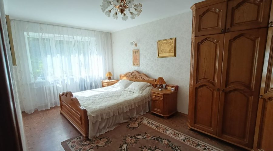 Продаж квартири 4 кімнати 90 кв. м. (Південно-Захід) Хмельницький