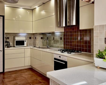 Продаж квартири 3 кімнати 91 кв. м. Бандери (Виставка) Хмельницький