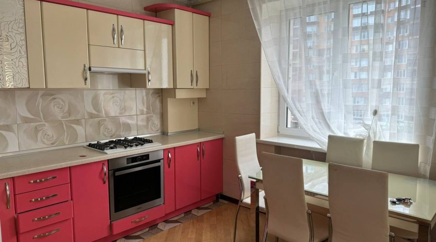 Оренда 2 кімнати 76 кв. м. Зарічанська (Виставка) Хмельницький