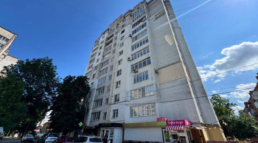 Продаж квартири 2 кімнати 88 кв. м. Водопровідна (Центр) Хмельницький