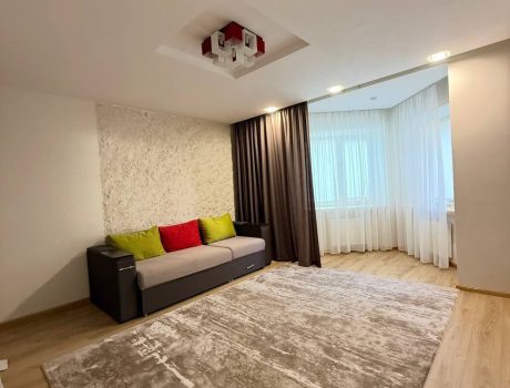 Продаж квартири 1 кімната 53 кв. м. Проспект Миру (Виставка) Хмельницький