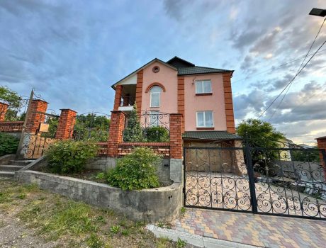 Оренда 5 кімнат 273 кв. м. Катіонівська (Південно-Захід) Хмельницький