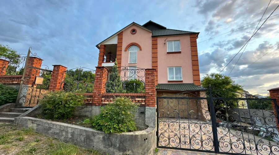 Оренда 5 кімнат 273 кв. м. Катіонівська (Південно-Захід) Хмельницький