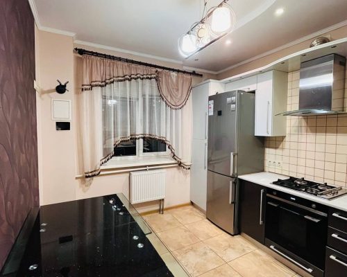 Продаж квартири 2 кімнати 57 кв. м. Старокост. шосе (Виставка) Хмельницький