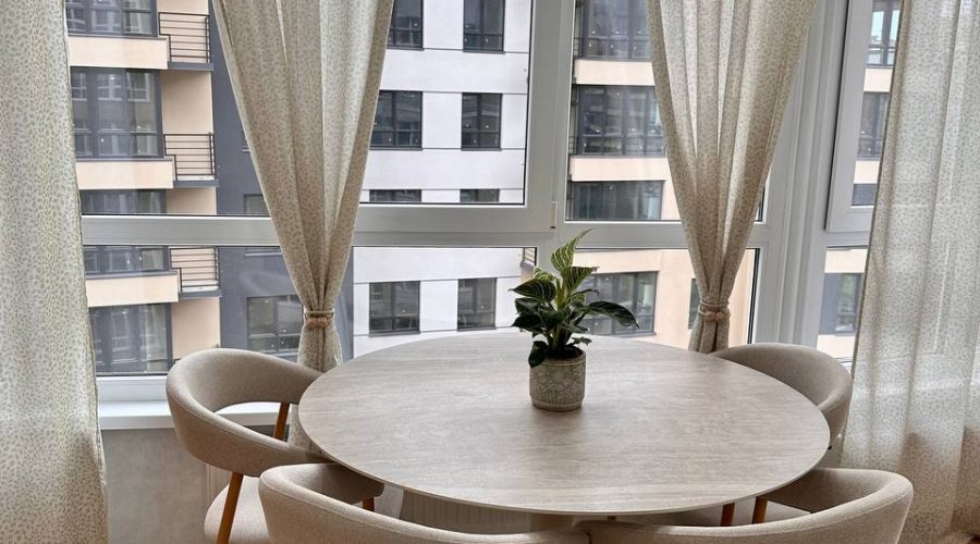 Продаж квартири 2 кімнати 73 кв. м. Зарічанська (Виставка) Хмельницький