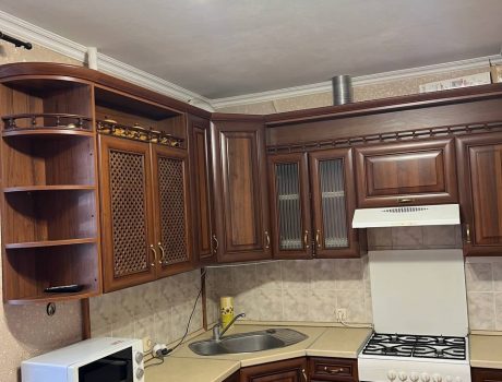 Оренда 2 кімнати 70 кв. м. Зарічанська (Виставка) Хмельницький