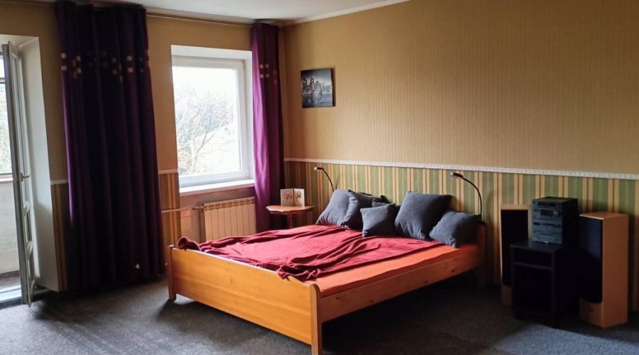 Оренда 1 кімната 43 кв. м. Камʼянецька (Центр) Хмельницький