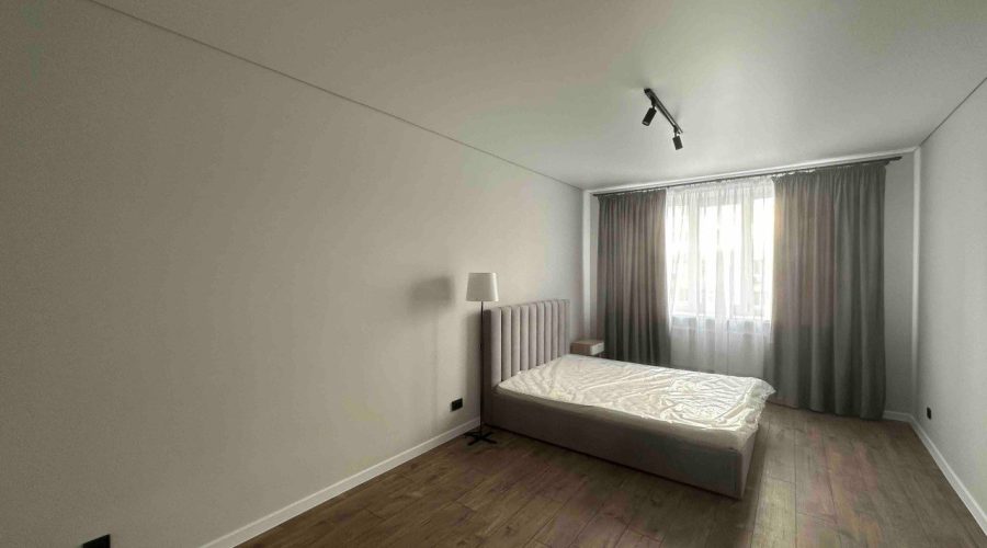 Продаж квартири 1 кімната 47 кв. м. Лісогринівецька (Озерна) Хмельницький