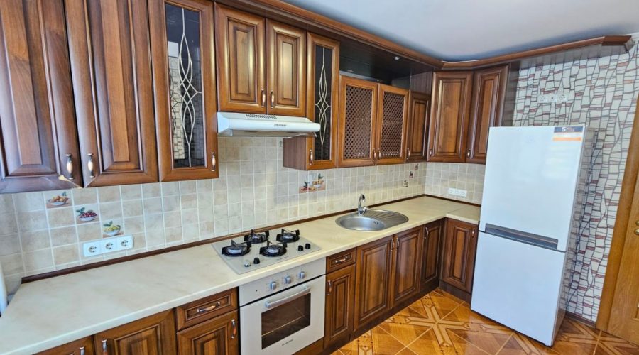 Продаж квартири 3 кімнати 76 кв. м. Євгена Коновальця (Виставка) Хмельницький