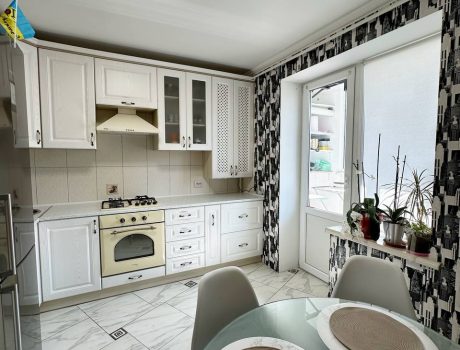 Продаж квартири 2 кімнати 62 кв. м. ЖК Барви (Озерна) Хмельницький