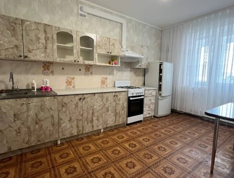 Оренда 2 кімнати 78 кв. м. Свободи (Центр) Хмельницький