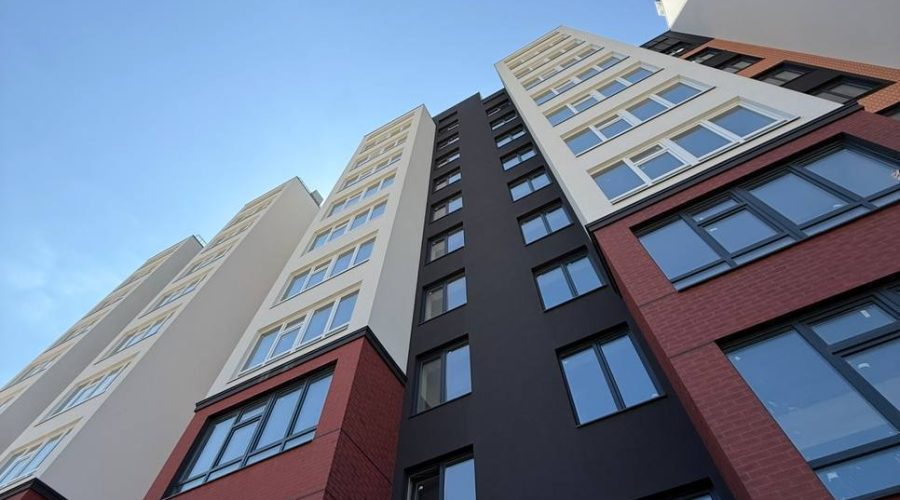 Продаж квартири 2 кімнати 69 кв. м. ЖК Авіла Ленд (Виставка) Хмельницький