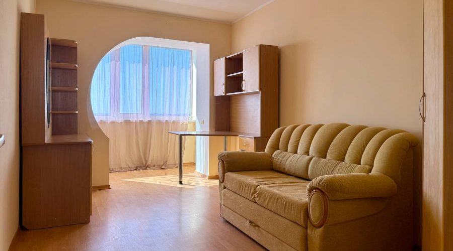 Продаж квартири 3 кімнати 68 кв. м. Перемоги (Виставка) Хмельницький