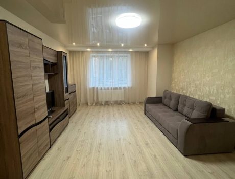Оренда 1 кімната 47 кв. м. Лісогринівецька (Озерна) Хмельницький