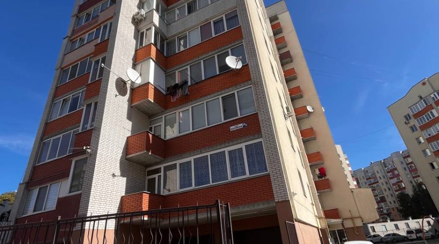 Продаж квартири 1 кімната 40 кв. м. Лісогринівецька (Озерна) Хмельницький