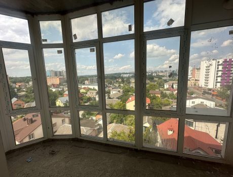 Продаж квартири 2 кімнати 76 кв. м. Лапушкіна (Центр) Хмельницький