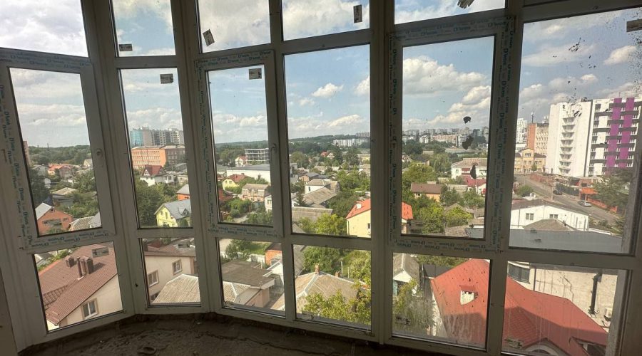 Продаж квартири 2 кімнати 76 кв. м. Лапушкіна (Центр) Хмельницький