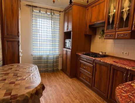 Продаж квартири 3 кімнати 67 кв. м. Водопровідна (Центр) Хмельницький