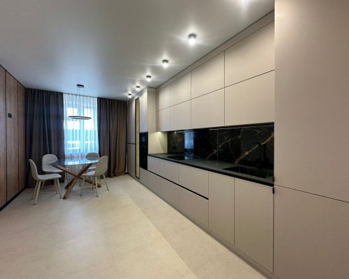 Продаж квартири 2 кімнати 68 кв. м. Лісогринівецька (Озерна) Хмельницький