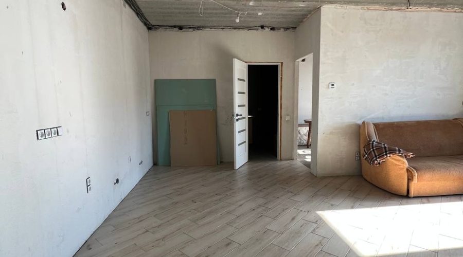Продаж квартири 2 кімнати 67 кв. м. ЖК Барви (Озерна) Хмельницький