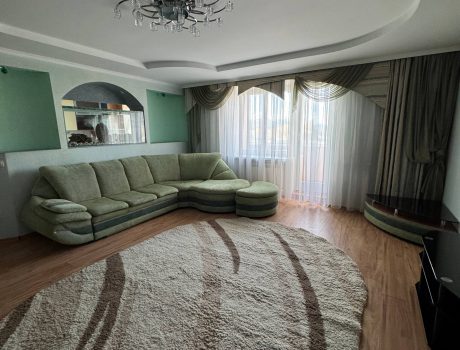 Оренда 3 кімнати 90 кв. м. Інститутська (Південно-Захід) Хмельницький