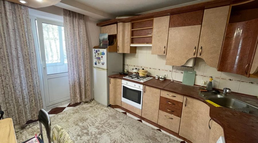 Продаж квартири 2 кімнати 65 кв. м. Бандери (Виставка) Хмельницький