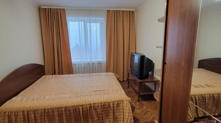 Оренда 4 кімнати 110 кв. м. Зарічанська (Виставка) Хмельницький