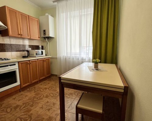 Оренда 1 кімната 56 кв. м. Володимирська (Центр) Хмельницький