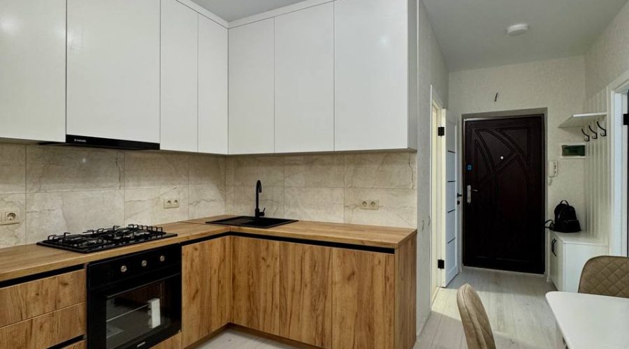 Продаж квартири 1 кімната 42 кв. м. Лісогринівецька (Озерна) Хмельницький