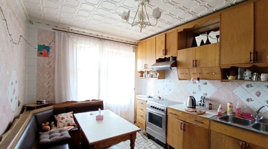 Продаж квартири 3 кімнати 92 кв. м. Пілотська (Заготзерно) Хмельницький