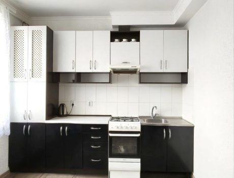 Продаж квартири 2 кімнати 77 кв. м. Будівельників (Виставка) Хмельницький