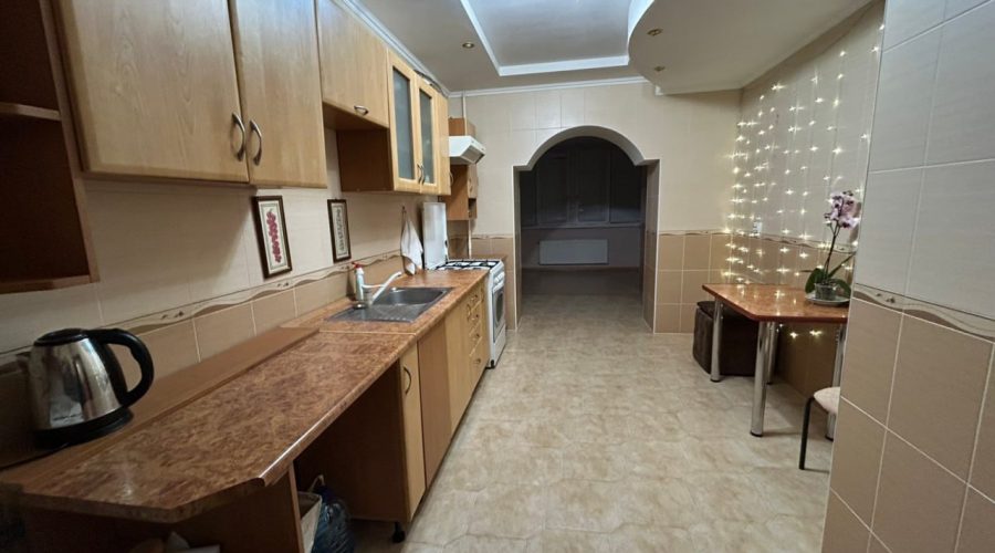 Оренда 1 кімната Степана Бандери (Виставка) Хмельницький