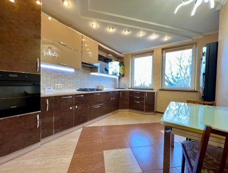 Оренда 2 кімнати 80 кв. м. Козацька (Дубове) Хмельницький