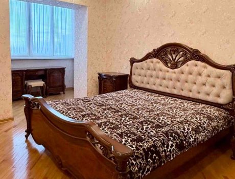 Продаж квартири 2 кімнати 75 кв. м. Старокост.шосе (Центр) Хмельницький