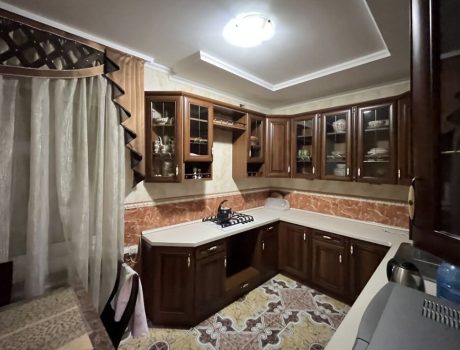 Оренда 3 кімнати 160 кв. м. 5 сот. (Виставка) Хмельницький