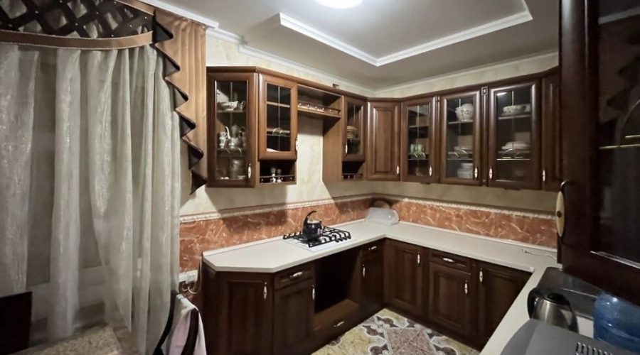 Оренда 3 кімнати 160 кв. м. 5 сот. (Виставка) Хмельницький