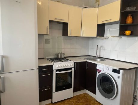 Оренда 1 кімната 40 кв. м. Бандери (Виставка) Хмельницький