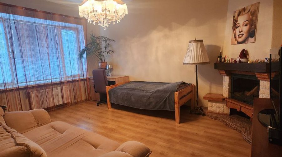 Продаж квартири 3 кімнати 71 кв. м. (Центр) Хмельницький