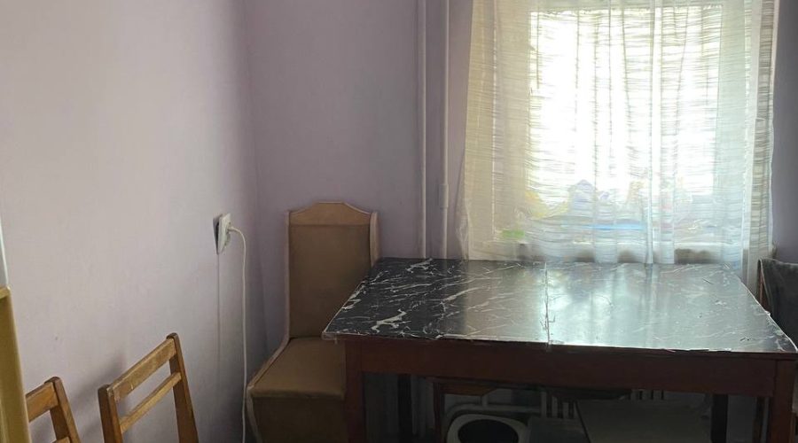 Продаж квартири 4 кімнати 75 кв. м. С. Бандери (Виставка) Хмельницький