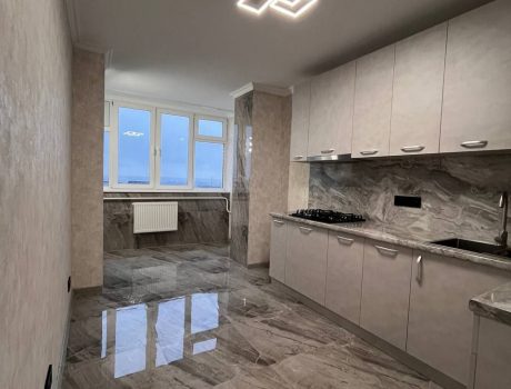 Продаж квартири 1 кімната 41 кв. м. Лісогринівецька (Озерна) Хмельницький