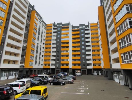 Продаж квартири 2 кімнати 74 кв. м. Бандери (Виставка) Хмельницький