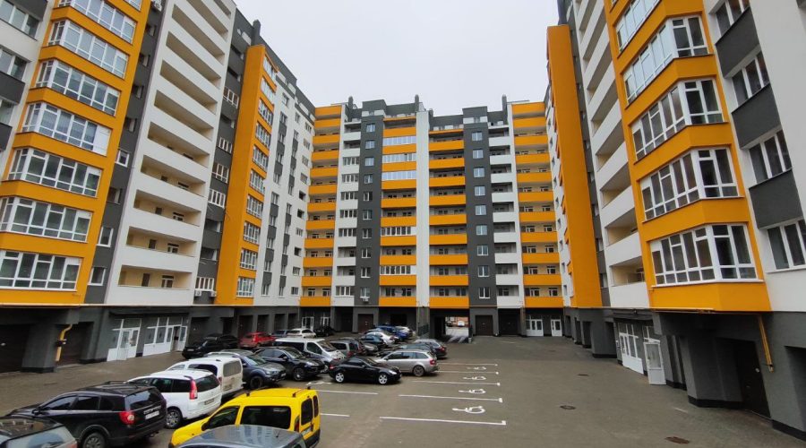 Продаж квартири 2 кімнати 74 кв. м. Бандери (Виставка) Хмельницький