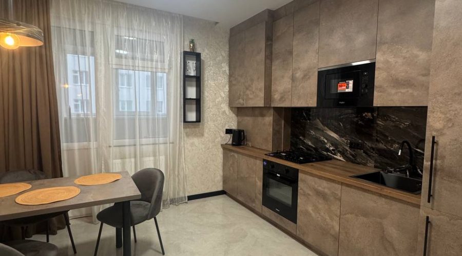 Оренда 1 кімната 46 кв. м. Лісогринівецька (Озерна) Хмельницький