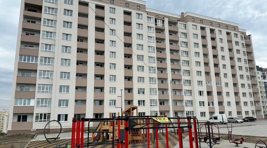 Продаж квартири 2 кімнати 67 кв. м. Лісогринівецька (Озерна) Хмельницький