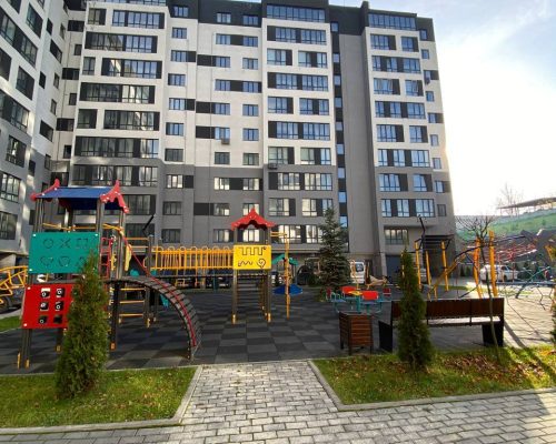 Продаж квартири 2 кімнати 65 кв. м. ЖК Автобіографія (Виставка) Хмельницький