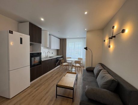 Продаж квартири 2 кімнати 76 кв. м. ЖК Grand Royal (Озерна) Хмельницький