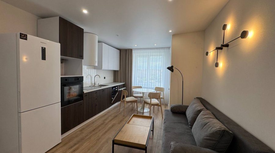 Продаж квартири 2 кімнати 76 кв. м. ЖК Grand Royal (Озерна) Хмельницький