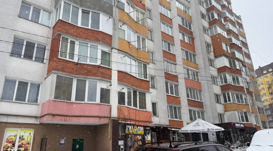 Продаж квартири 3 кімнати 80 кв. м. Озерна (Виставка) Хмельницький