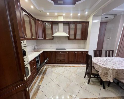 Оренда 3 кімнати 118 кв. м. Соборна (Центр) Хмельницький